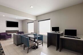 La Quinta Inn & Suites by Wyndham Snellville-Stone Mountain