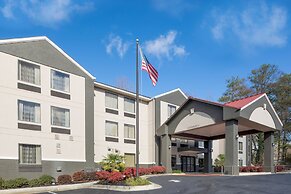 La Quinta Inn & Suites by Wyndham Snellville-Stone Mountain