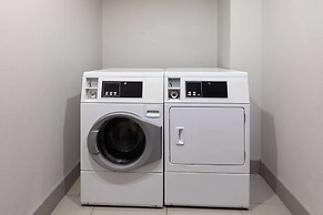 La Quinta Inn & Suites by Wyndham Snellville-Stone Mountain