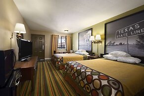 Super 8 by Wyndham Childress