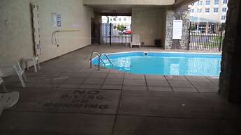 Days Inn by Wyndham Maumee/Toledo