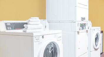 Seafarer Inn & Suites, Ascend Hotel Collection