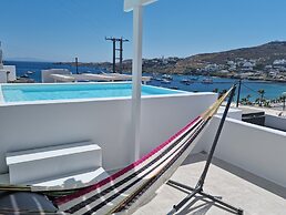 Deliades Mykonos