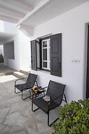 Deliades Mykonos