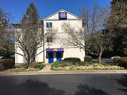 Intown Suites Extended Stay - Atlanta GA- Duluth