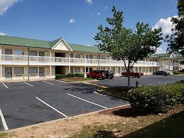 InTown Suites Extended Stay - Atlanta Cumming