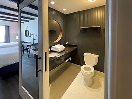 The Century House, Ascend Hotel Collection