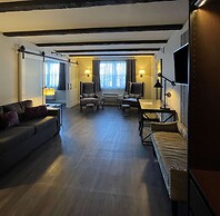 The Century House, Ascend Hotel Collection