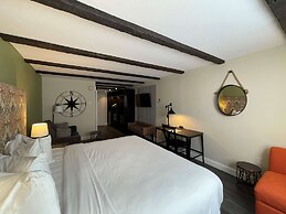 The Century House, Ascend Hotel Collection