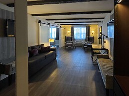 The Century House, Ascend Hotel Collection