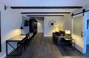 The Century House, Ascend Hotel Collection