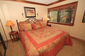 Mammoth Ski & Racquet Club