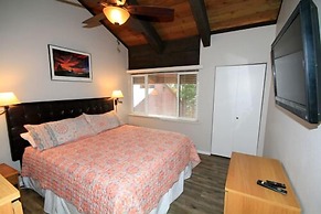 Mammoth Ski & Racquet Club