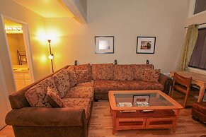 Mammoth Ski & Racquet Club