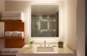 Shore Hotel