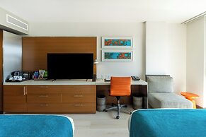 Shore Hotel