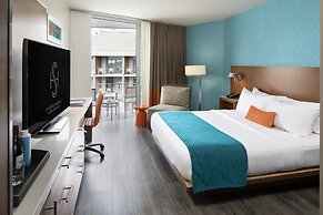 Shore Hotel