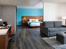 Shore Hotel