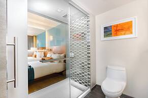 Shore Hotel