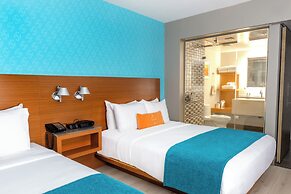 Shore Hotel
