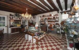 Chateau De Jallanges
