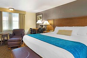 Best Western Plus Cold Spring