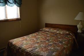 Kennebunk Gallery Motel & Cottages