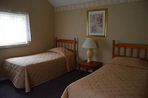 Kennebunk Gallery Motel & Cottages