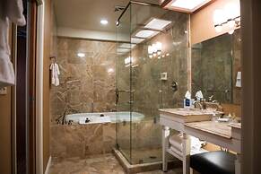 Mineral Palace Hotel & Casino