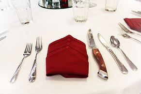 Mineral Palace Hotel & Casino