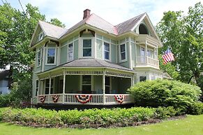 Heart of the Village Inn