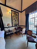 Langtry Manor Hotel