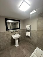 Langtry Manor Hotel