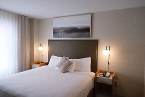 Midnight Rose & McGills Hotel & Casino