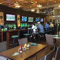 Midnight Rose & McGills Hotel & Casino