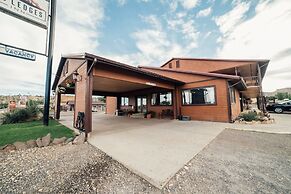 Red Ledges Inn