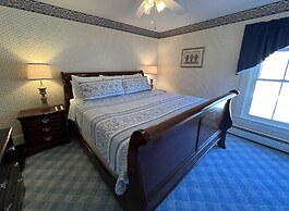 Echo Lake Inn