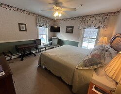 Echo Lake Inn