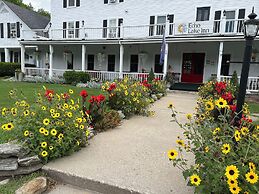 Echo Lake Inn