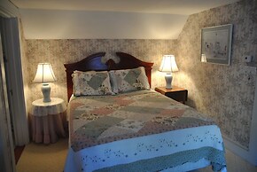 Echo Lake Inn