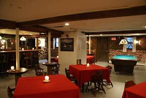 Echo Lake Inn
