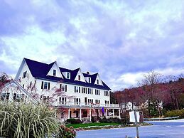 Echo Lake Inn