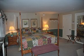 Echo Lake Inn