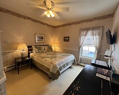 Echo Lake Inn