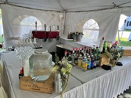 Echo Lake Inn