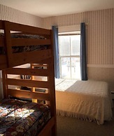 Echo Lake Inn