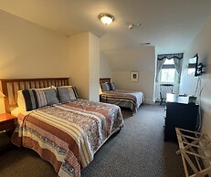 Echo Lake Inn