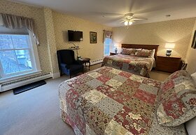 Echo Lake Inn