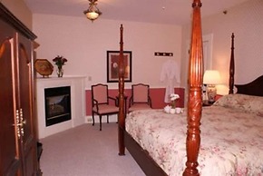 Echo Lake Inn