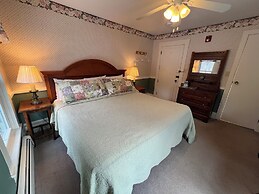 Echo Lake Inn